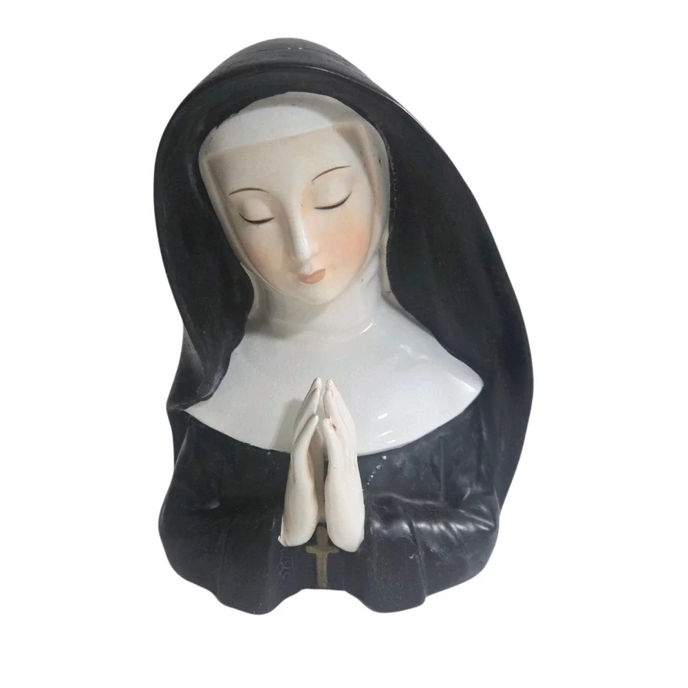 Vintage 1962 NAPCO National Potteries Co Ceramic Praying Nun Head Bust Planter
